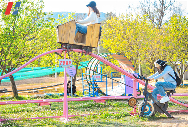 昆明團結鄉名花谷團建活動案例---動力小火車